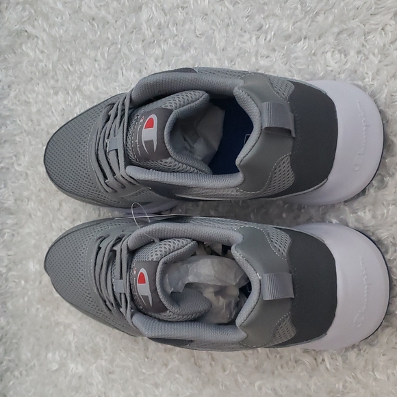 NWT Men's Champion leather and textile upper Sneakers - Picture 3 of 8